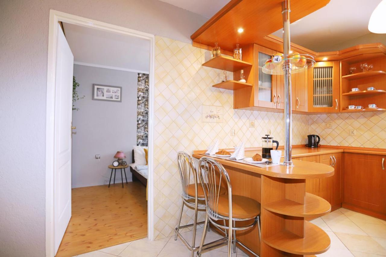 Apartamento Apartament Rowerlovy Wałbrzych Exterior foto